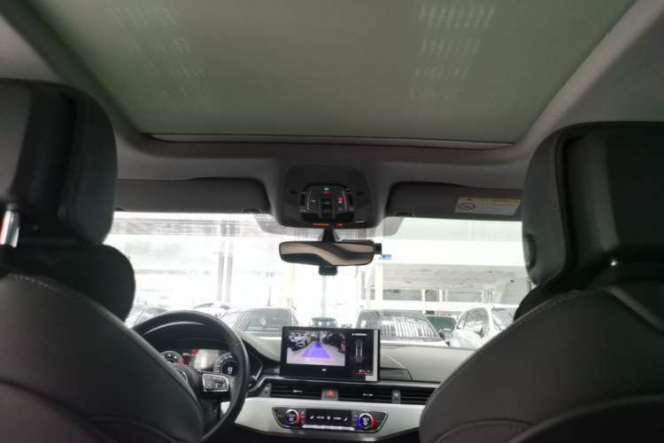 Used Audi A4L 2023 40 TFSI Fashion Dynamic Model Headliner