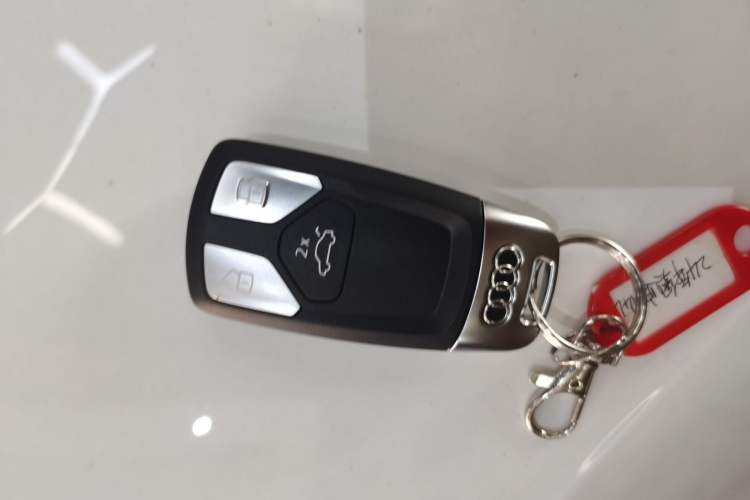 Used Audi A4L 2023 40 TFSI Luxury Dynamic Model Interior 1