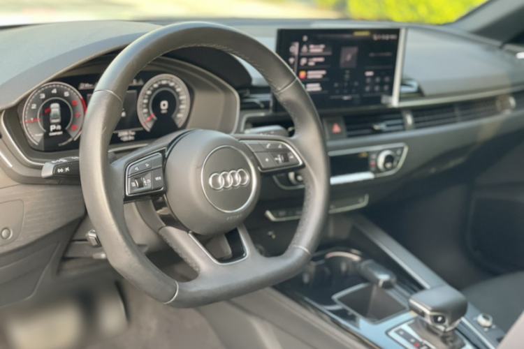 Used Audi A4L 2023 40 TFSI Luxury Dynamic Model Interior 1