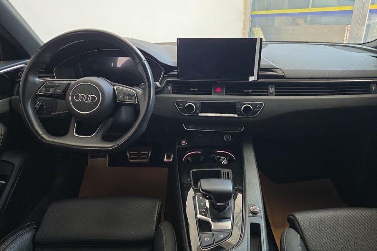 Used Audi A4L 2023 40 TFSI Luxury Dynamic Model Interior 1