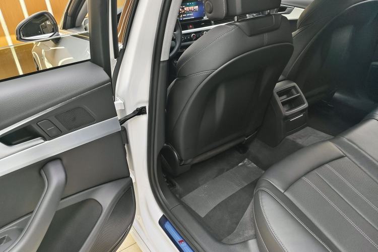 Used Audi A4L 2023 40 TFSI Fashion Dynamic Model Interior 10