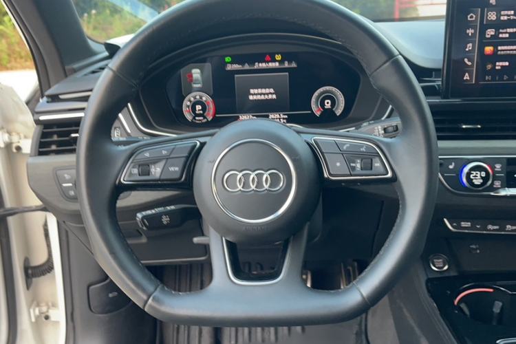 Used Audi A4L 2023 40 TFSI Luxury Dynamic Model Interior 10