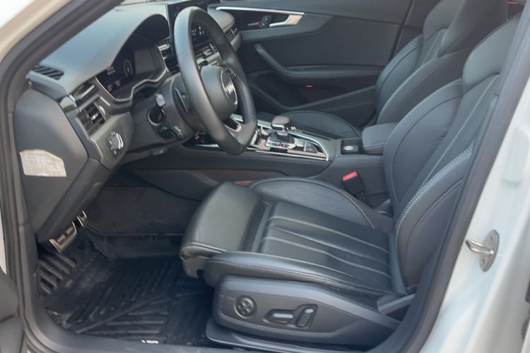 Used Audi A4L 2023 40 TFSI Luxury Dynamic Model Interior 11