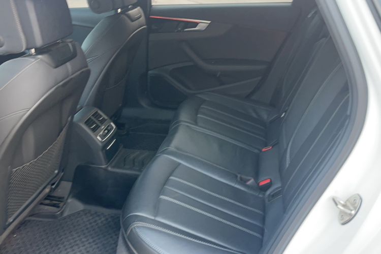 Used Audi A4L 2023 40 TFSI Luxury Dynamic Model Interior 12