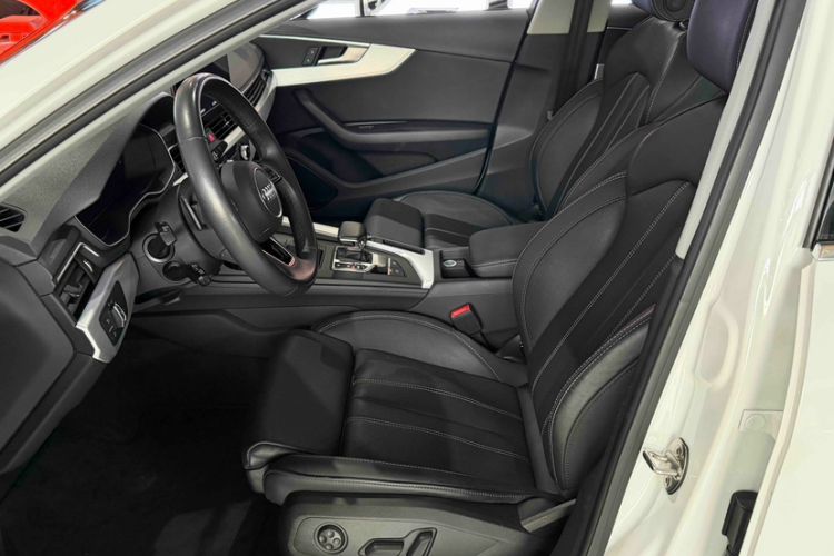 Used Audi A4L 2023 40 TFSI Fashion Dynamic Model Interior 3