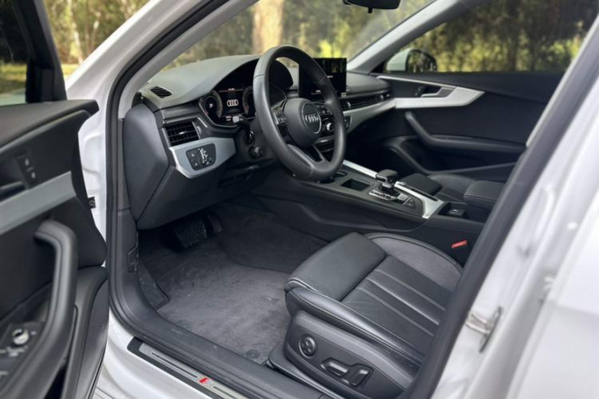 Used Audi A4L 2023 40 TFSI Fashion Dynamic Model Interior 3
