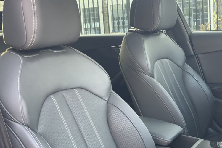 Used Audi A4L 2023 40 TFSI Luxury Dynamic Model Interior 3