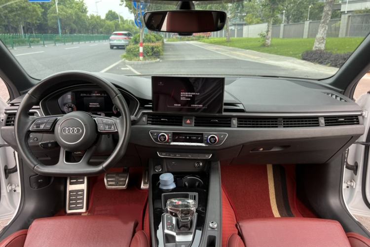 Used Audi A4L 2023 40 TFSI Luxury Dynamic Model Interior 3