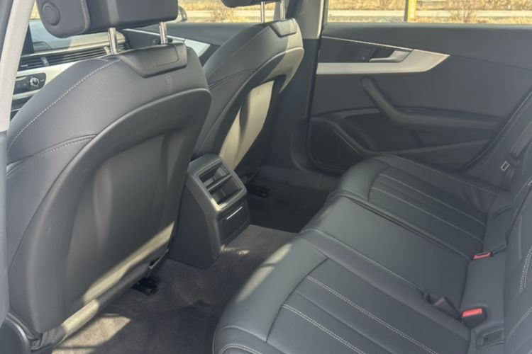 Used Audi A4L 2023 40 TFSI Fashion Dynamic Model Interior 4