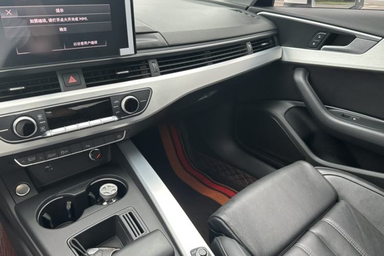 Used Audi A4L 2023 40 TFSI Fashion Dynamic Model Interior 4