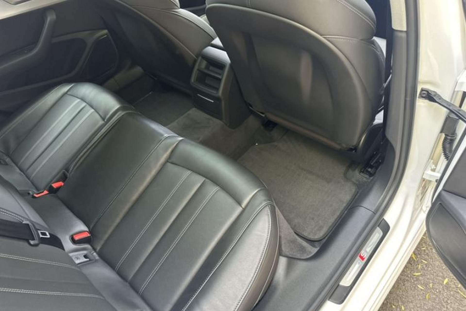 Used Audi A4L 2023 40 TFSI Fashion Dynamic Model Interior 5