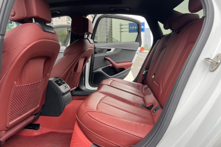 Used Audi A4L 2023 40 TFSI Luxury Dynamic Model Interior 5