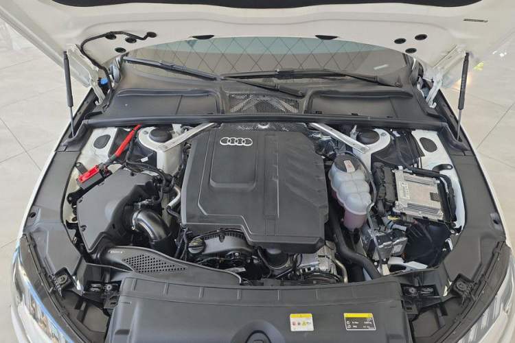 Used Audi A4L 2023 40 TFSI Luxury Dynamic Model Interior 8