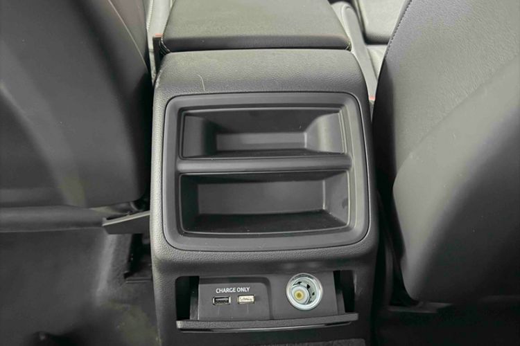 Used Audi A4L 2023 40 TFSI Fashion Dynamic Model Interior 9