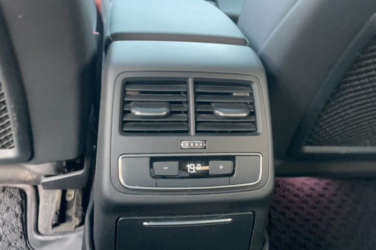 Used Audi A4L 2023 40 TFSI Luxury Dynamic Model Interior 9