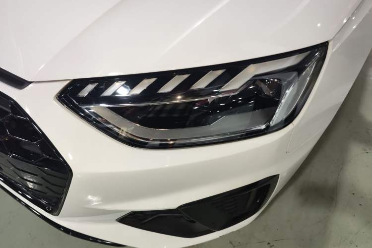 Used Audi A4L 2023 40 TFSI Luxury Dynamic Model Left Front Headlight