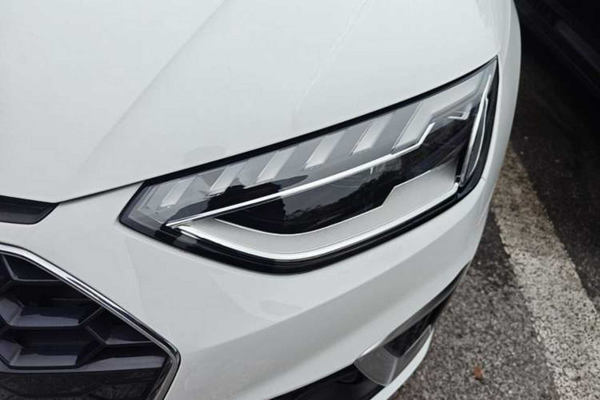 Used Audi A4L 2023 40 TFSI Fashion Dynamic Model Left Front Headlight