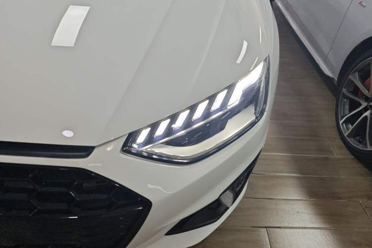 Used Audi A4L 2023 40 TFSI Luxury Dynamic Model Left Front Headlight