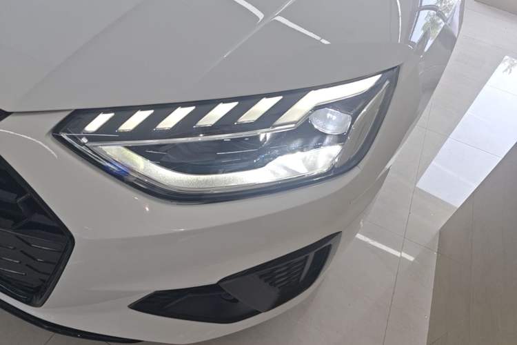 Used Audi A4L 2023 40 TFSI Luxury Dynamic Model Left Front Headlight