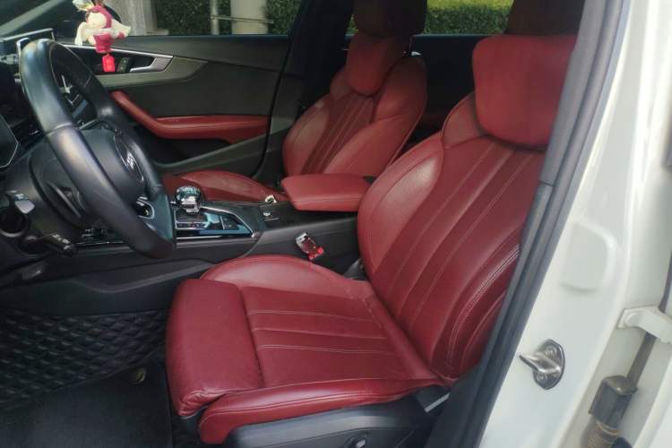 Used Audi A4L 2023 40 TFSI Luxury Dynamic Model Left Front Seat