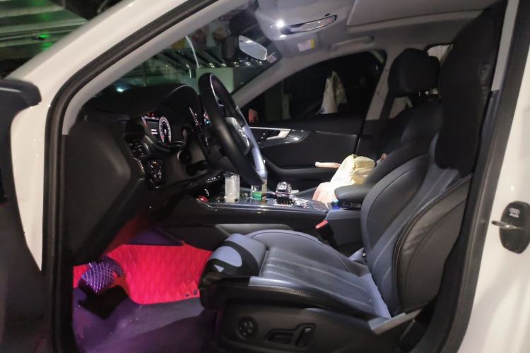 Used Audi A4L 2023 40 TFSI Fashion Dynamic Model Left Front Seat