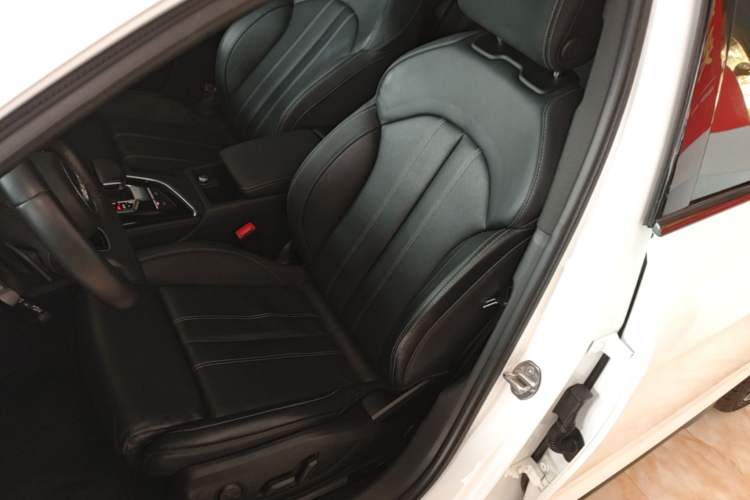 Used Audi A4L 2023 40 TFSI Luxury Dynamic Model Left Front Seat