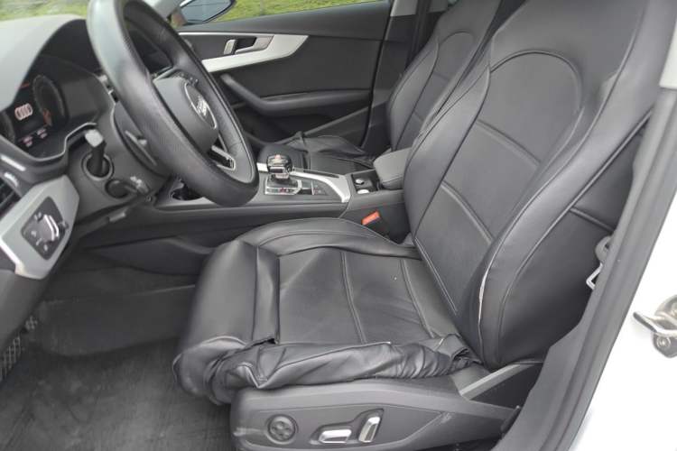 Used Audi A4L 2023 40 TFSI Fashion Dynamic Model Left Front Seat