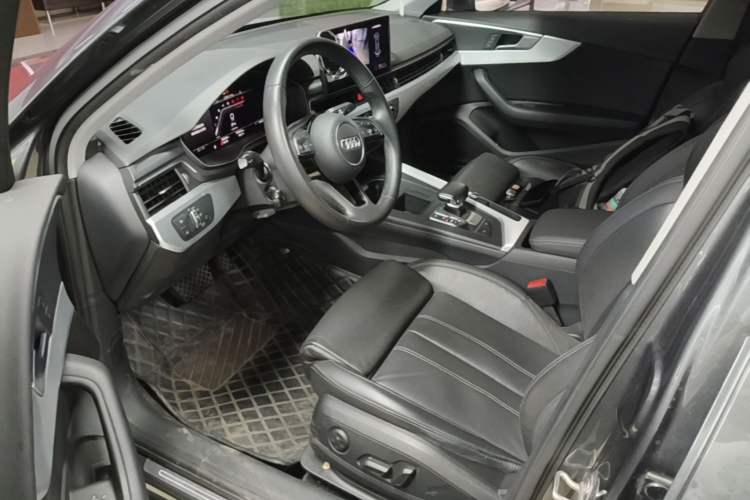 Used Audi A4L 2023 40 TFSI Fashion Dynamic Model Left Front Seat