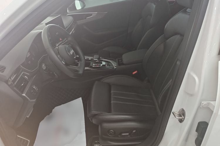 Used Audi A4L 2023 40 TFSI quattro Luxury Dynamic Edition Left Front Seat
