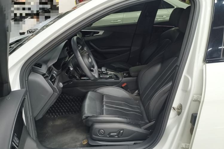 Used Audi A4L 2023 40 TFSI Luxury Dynamic Model Left Front Seat
