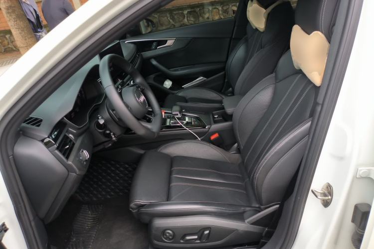 Used Audi A4L 2023 40 TFSI Luxury Dynamic Model Left Front Seat