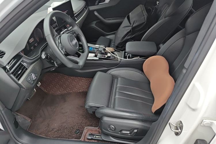 Used Audi A4L 2023 40 TFSI Luxury Dynamic Model Left Front Seat