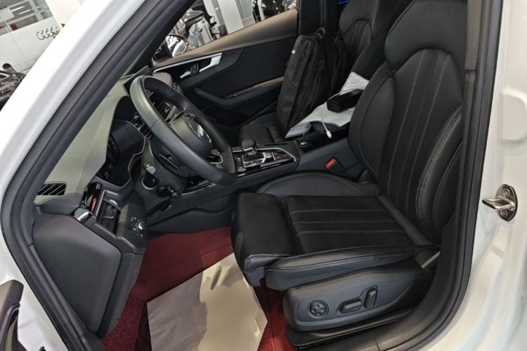 Used Audi A4L 2023 40 TFSI Luxury Dynamic Model Left Front Seat