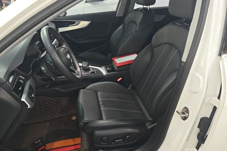 Used Audi A4L 2023 40 TFSI Fashion Dynamic Model Left Front Seat