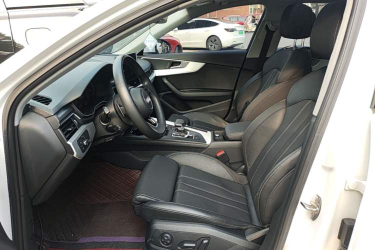 Used Audi A4L 2023 40 TFSI Fashion Dynamic Model Left Front Seat