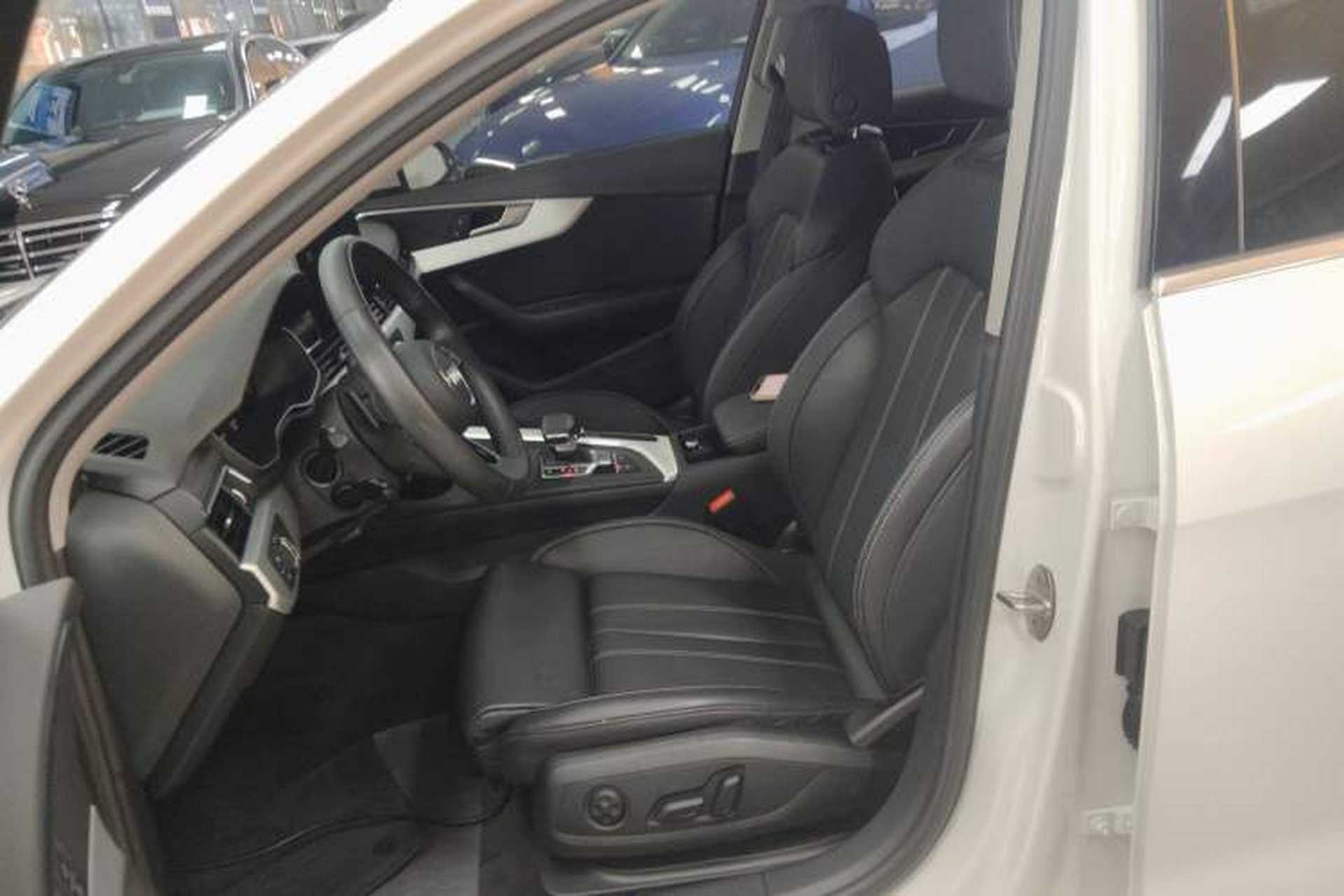 Used Audi A4L 2023 40 TFSI Fashion Dynamic Model Left Front Seat
