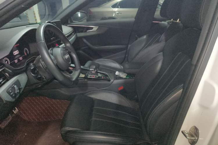 Used Audi A4L 2023 40 TFSI Luxury Dynamic Model Left Front Seat