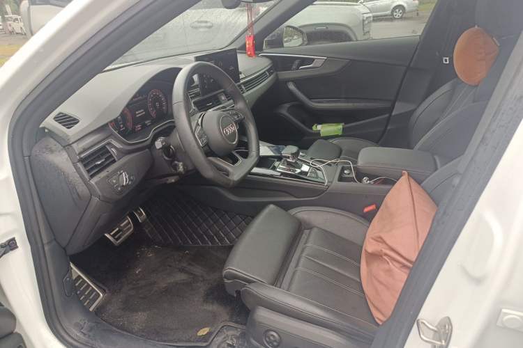 Used Audi A4L 2023 40 TFSI Luxury Dynamic Model Left Front Seat