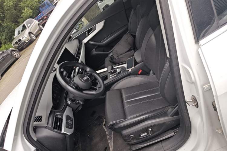 Used Audi A4L 2023 40 TFSI Fashion Dynamic Model Left Front Seat