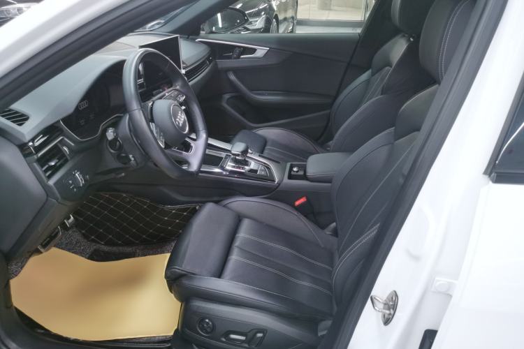 Used Audi A4L 2023 40 TFSI Luxury Dynamic Model Left Front Seat