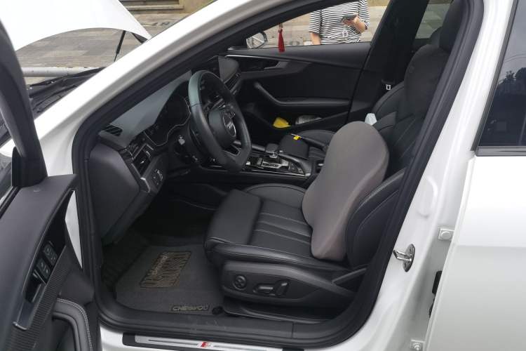 Used Audi A4L 2023 40 TFSI quattro Luxury Dynamic Edition Left Front Seat