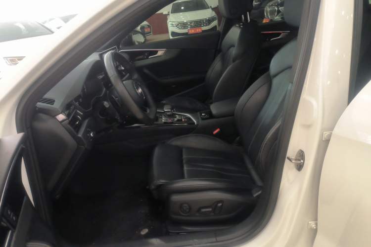 Used Audi A4L 2023 40 TFSI Luxury Dynamic Model Left Front Seat