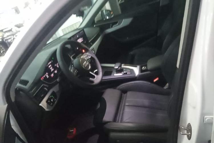 Used Audi A4L 2023 40 TFSI Fashion Dynamic Model Left Front Seat