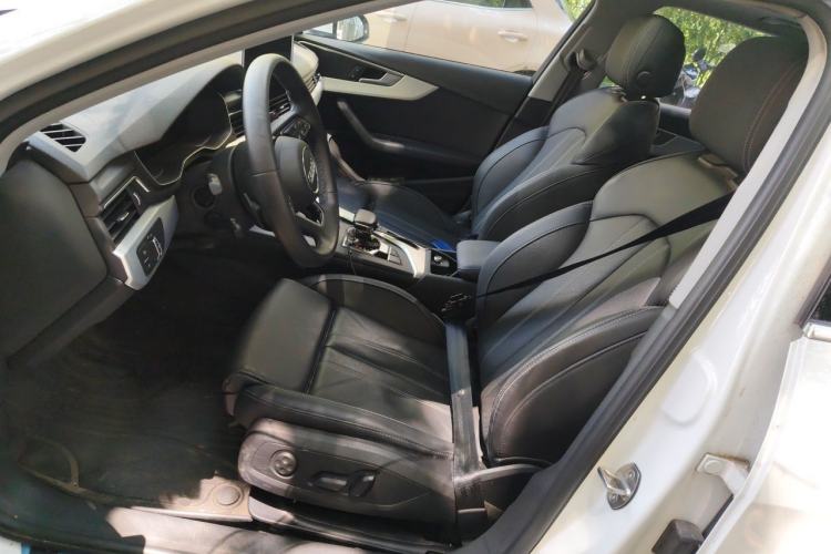 Used Audi A4L 2023 40 TFSI Fashion Dynamic Model Left Front Seat