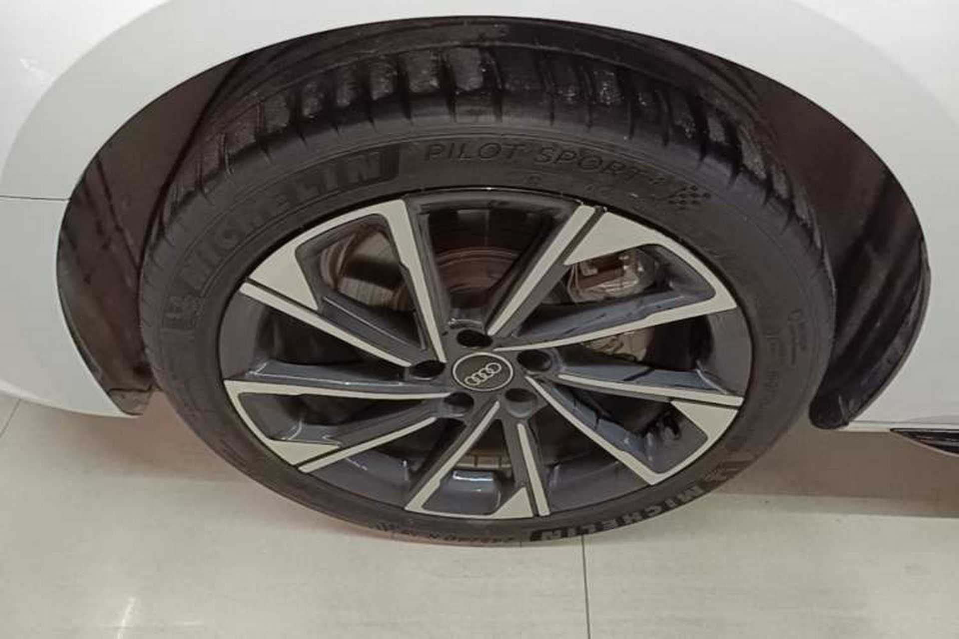 Used Audi A4L 2023 40 TFSI Bang & Olufsen Starry Night Edition Left Front Wheel Hub