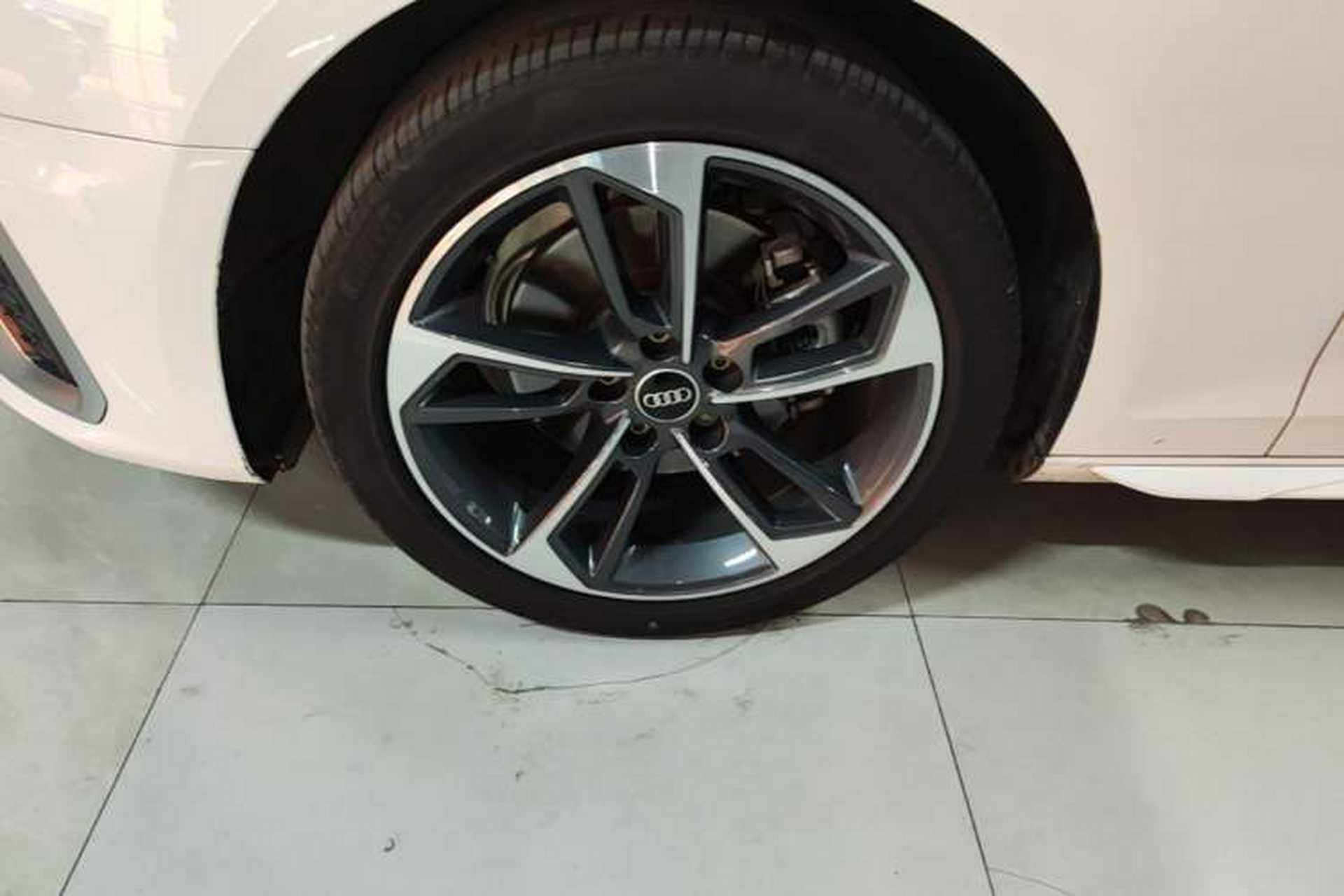Used Audi A4L 2023 40 TFSI Fashion Dynamic Model Left Front Wheel Hub