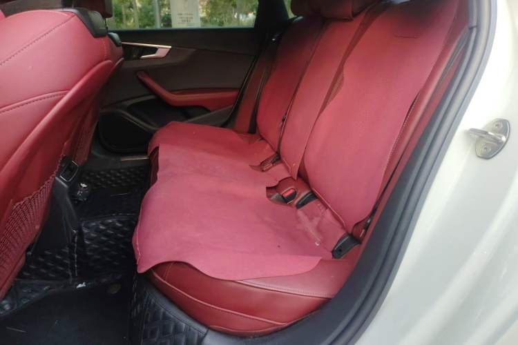 Used Audi A4L 2023 40 TFSI Luxury Dynamic Model Left Rear Seat