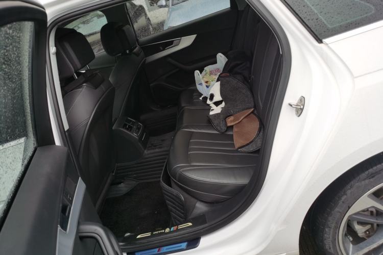 Used Audi A4L 2023 40 TFSI Fashion Dynamic Model Left Rear Seat