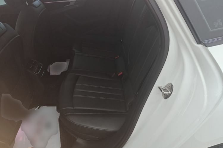 Used Audi A4L 2023 40 TFSI quattro Luxury Dynamic Edition Left Rear Seat
