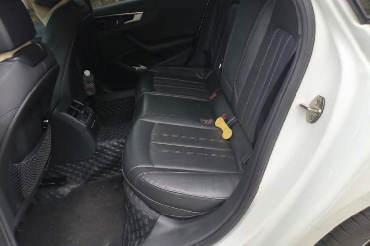 Used Audi A4L 2023 40 TFSI Luxury Dynamic Model Left Rear Seat